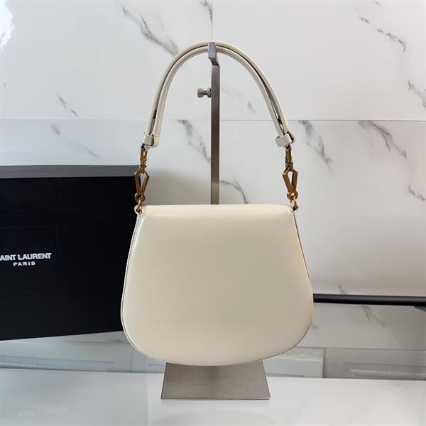 2026224192627212 800